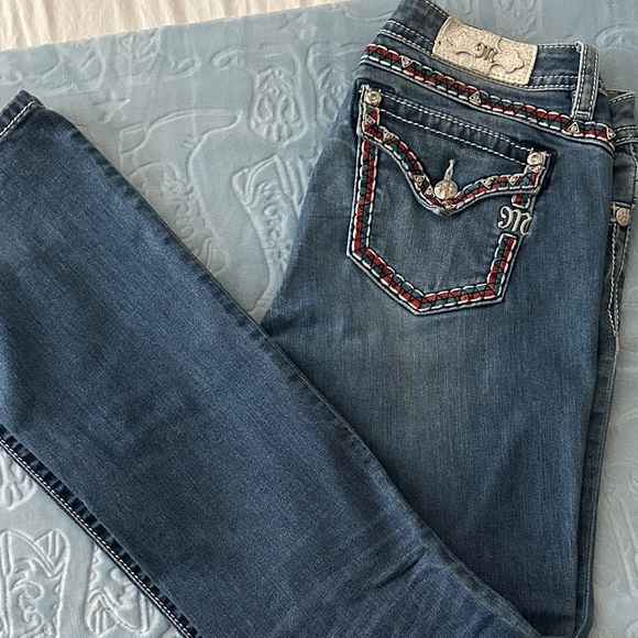 Miss Me Jeans - Picture 2 of 3